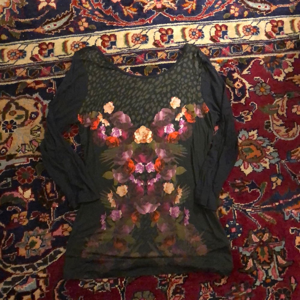 Guess low back floral shirt